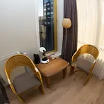 B&B Marbles 4*